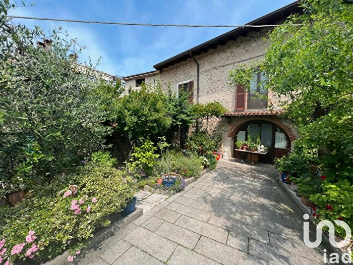 Casa con 12 locali in vendita in Via Pralongo, Padenghe Sul Garda