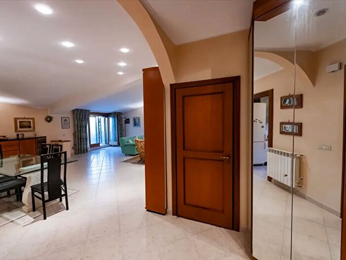 Appartamento quadrilocale in vendita in PZza Monsignor Venturi, Chieti