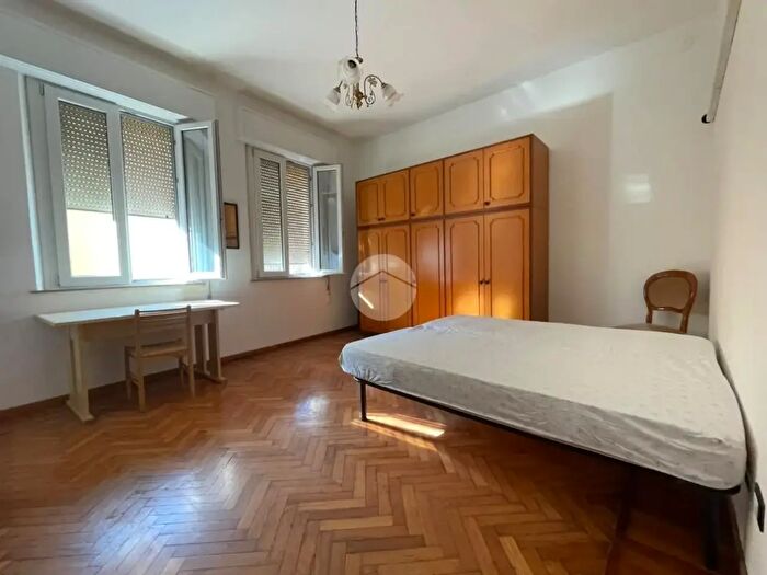 Appartamento quadrilocale in affitto in Via Arianuova, Ferrara