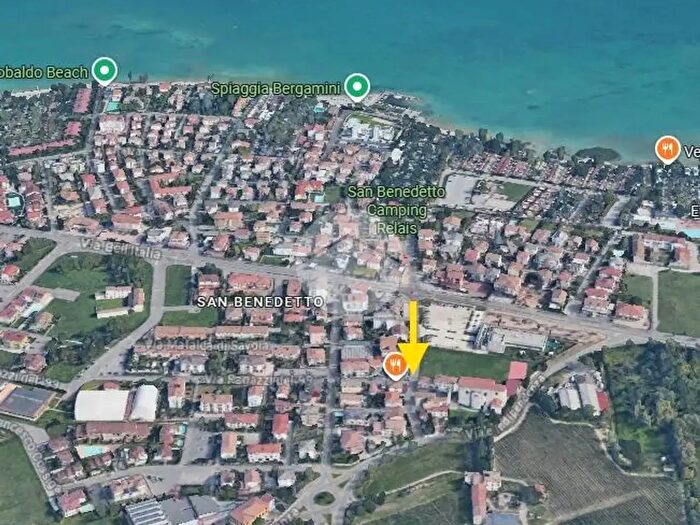 Appartamento quadrilocale in vendita in Strada San Benedetto, Peschiera Del Garda