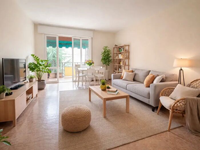 Appartamento quadrilocale in vendita in Via Lovarini, Padova