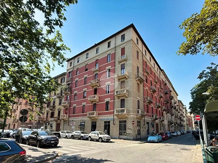 Appartamento trilocale in vendita in Corso Francesco Ferrucci, Torino