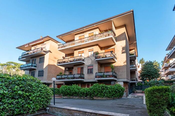 Appartamento trilocale in vendita in Appartamento Via XXV Luglio, Grottaferrata