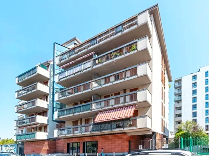 Appartamento trilocale in vendita in Via Cristoforo Gluck, Milano