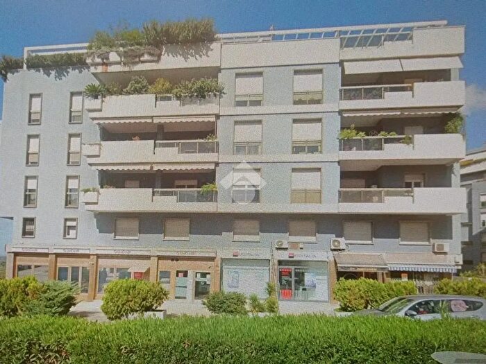 Appartamento quadrilocale in vendita in Via Budapest, Sassari