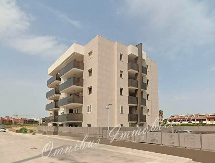 Appartamento trilocale in vendita in Via De Leonardis, Foggia