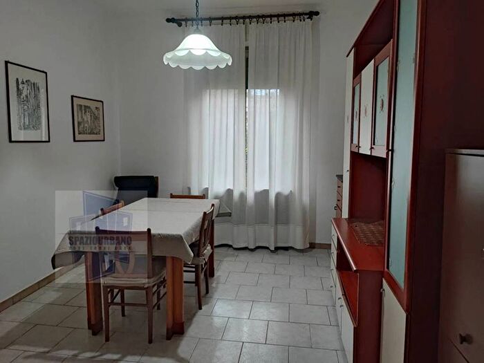 Appartamento trilocale in affitto in Via Don Ernesto Vercesi, Baggio, Milano