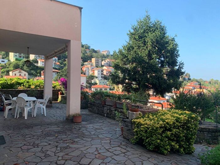 Casa con 5 locali in affitto in Via della Mandria, Barcola, Trieste