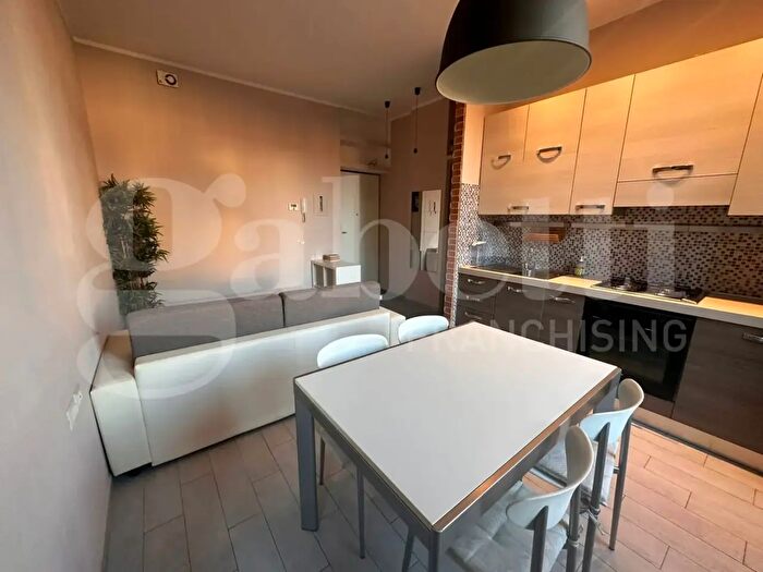 Appartamento bilocale in affitto in Viale Certosa, Milano