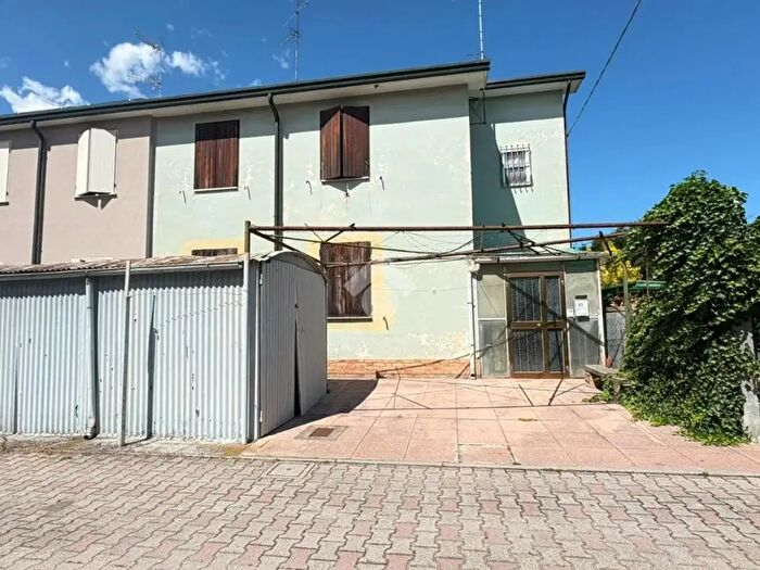 Appartamento trilocale in vendita in Via Fratelli Rosselli, Alfonsine