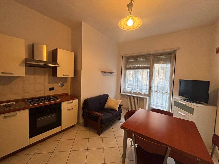 Appartamento bilocale in affitto in Corso Peschiera, Cenisia, Torino