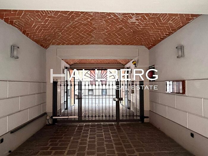 Appartamento monolocale in affitto in Via San Fermo, Turati, Milano