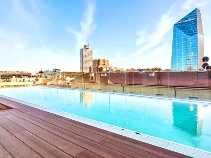 Appartamento trilocale in affitto in Via Giovanni Battista Pirelli, Milano