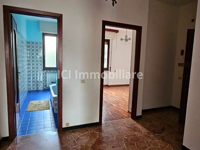 Appartamento trilocale in vendita in Via Rusca, Savona