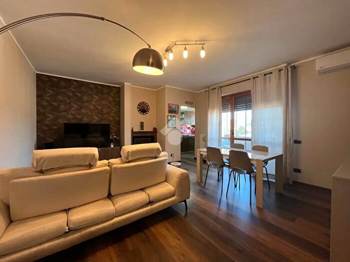 Appartamento quadrilocale in vendita in Via degli Olmi, Orvieto