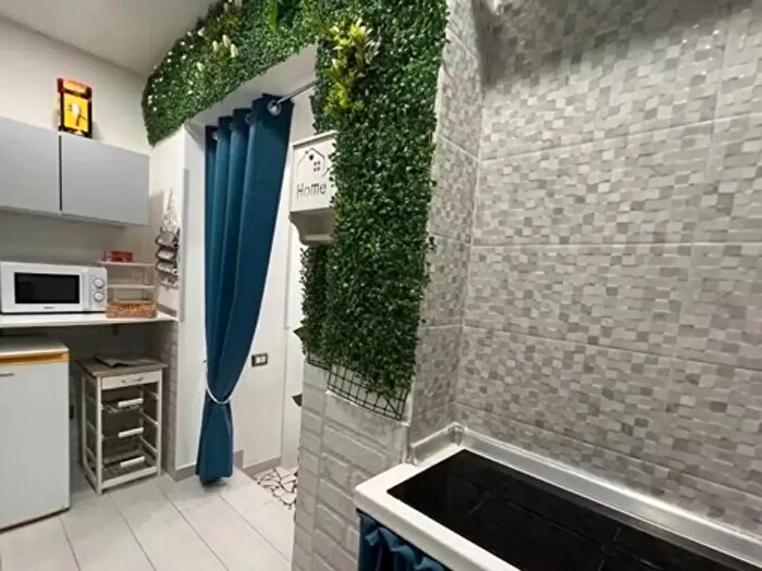 Appartamento monolocale in affitto in Vico SGuido, Napoli