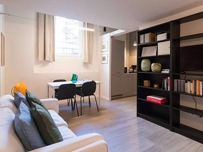 Appartamento trilocale in affitto in Via Ercole Ricotti, Bovisa, Milano