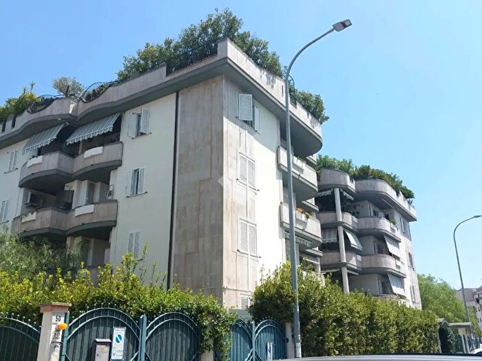 Appartamento quadrilocale in vendita in Via dei Volsini, Latina