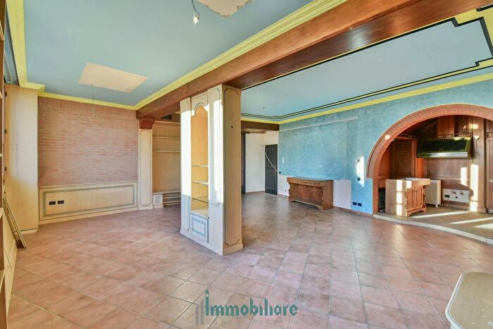 Appartamento trilocale in vendita in Vicolo Giussani Lurago dErba, Lurago DErba