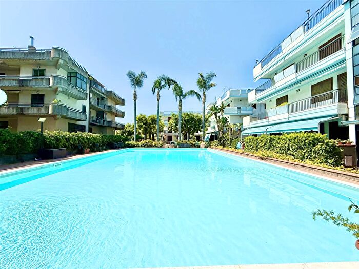 Appartamento bilocale in vendita in Via Petralonga Mascali, Mascali