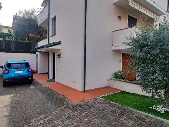 Appartamento con 5 locali in vendita in Montopoli In Val DArno