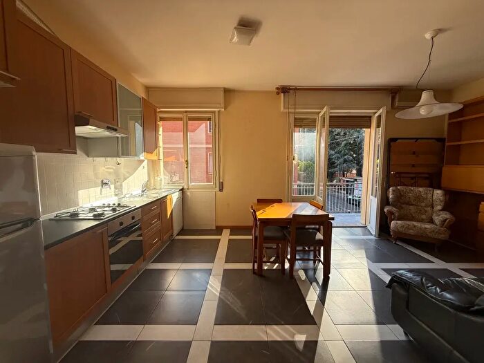 Appartamento trilocale in vendita in Via Martiri di Monte Sole, Bologna