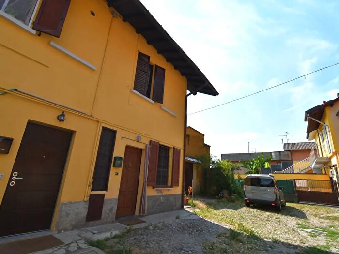 Casa trilocale in vendita in Obizzone, Bernareggio
