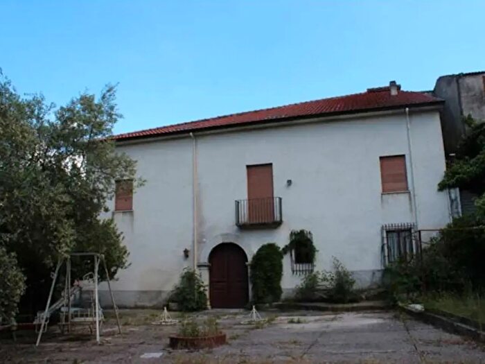 Casa con 18 locali in vendita in Via Sant'Antonio, Sassano