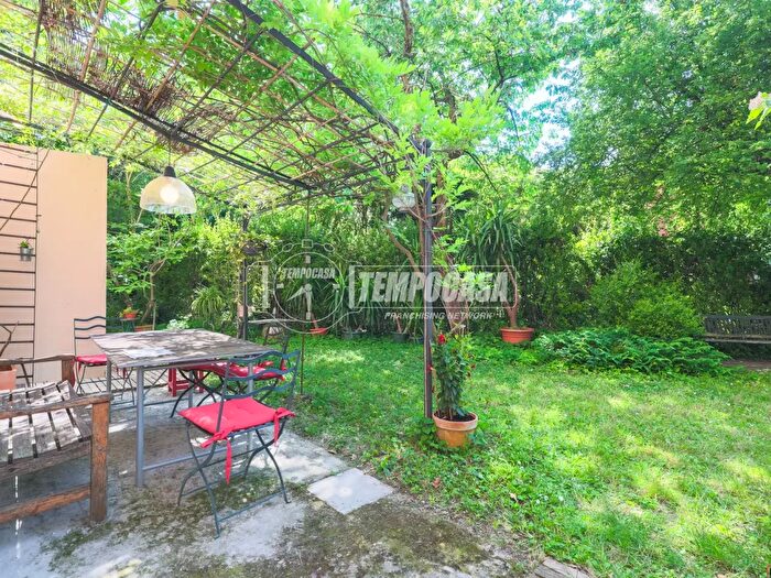 Appartamento con 6 locali in vendita in Via Larga, Valsamoggia
