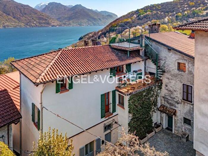 Casa con 6 locali in vendita in Via Roma, Cremia