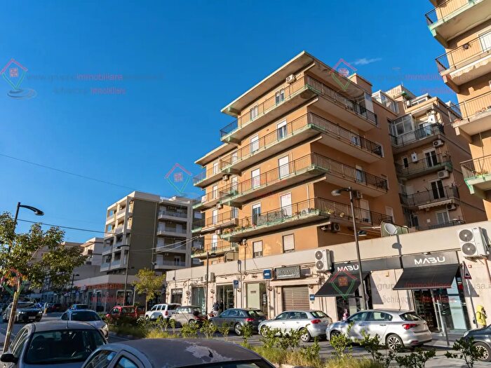 Appartamento trilocale in vendita in Siracusa