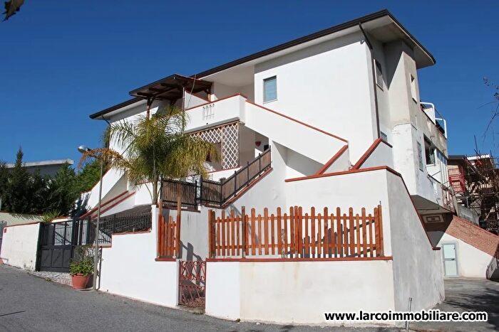 Appartamento quadrilocale in vendita in Scalea