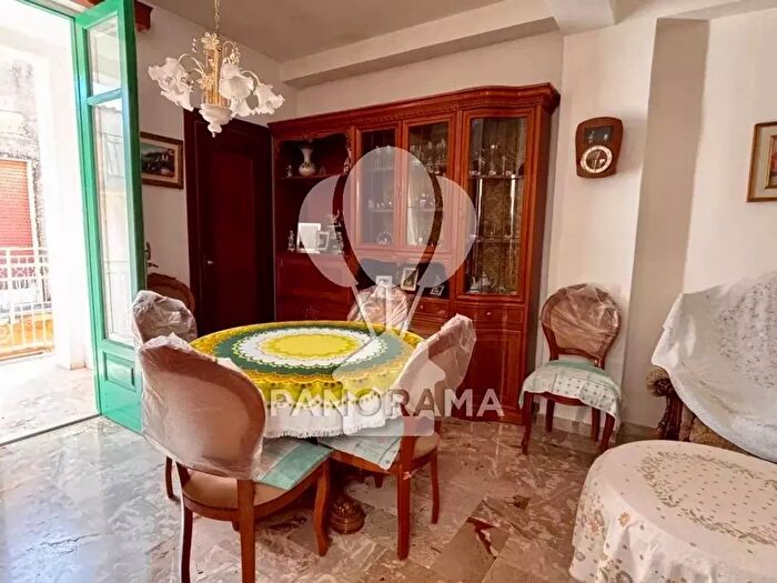 Casa con 5 locali in vendita in Via Maggio, Alcamo