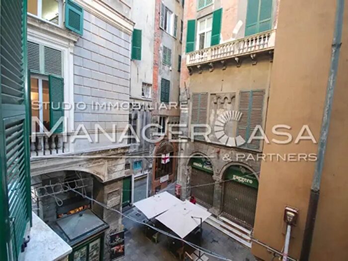 Appartamento bilocale in vendita in Piazza De Marini, Genova