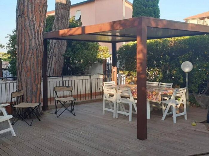 Appartamento quadrilocale in affitto in Umbria SNC, Mazzanta, Rosignano Marittimo