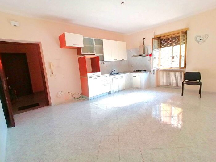 Appartamento trilocale in affitto in Via Alfredo Blasi, Torre Angela, Roma