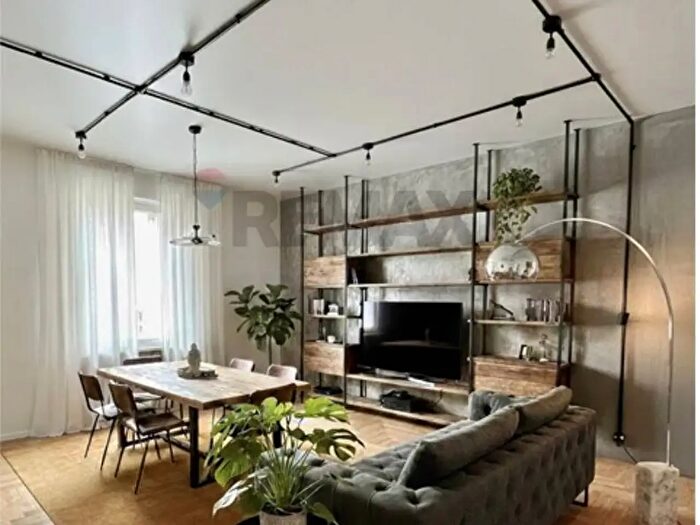 Appartamento trilocale in vendita in Via San Gervasio, Mantova