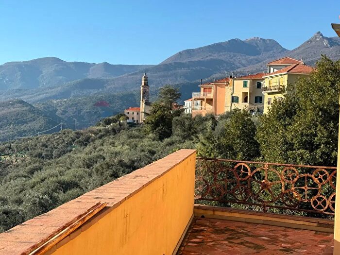 Appartamento trilocale in vendita in Tovo San Giacomo