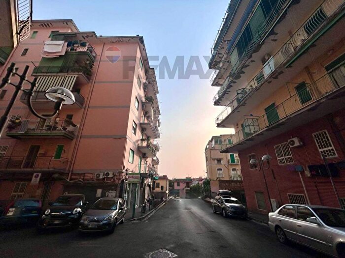Appartamento trilocale in affitto in Portici