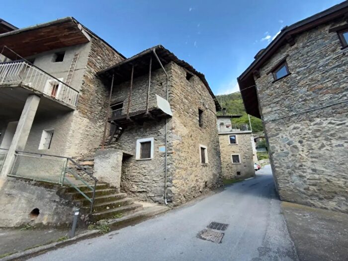 Casa bilocale in vendita in Via Dossello, Tirano