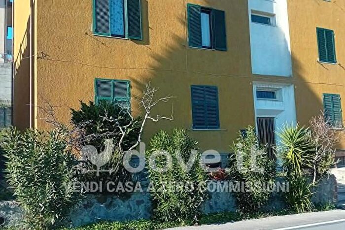 Appartamento trilocale in vendita in Via Grosseto, Cinigiano