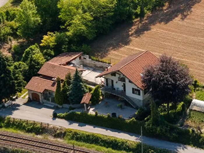 Casa con 6 locali in vendita in Regione Rosi, Ponti