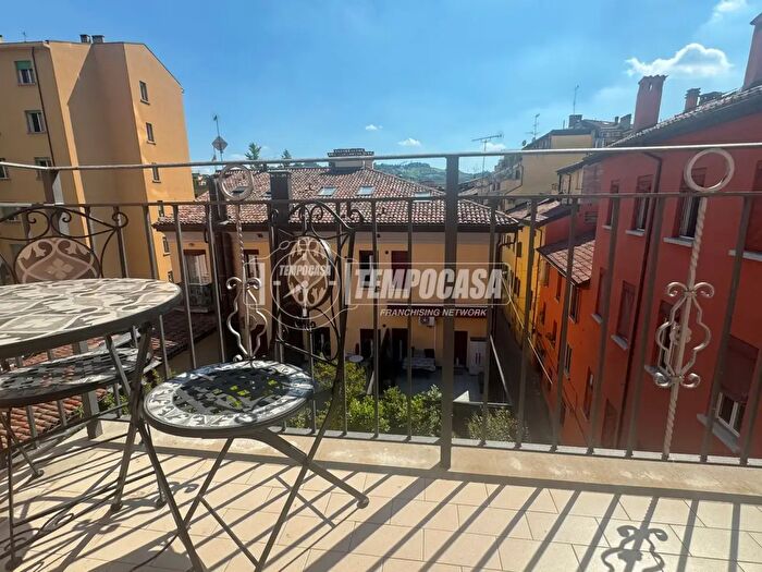 Appartamento monolocale in vendita in Via San Felice, Bologna