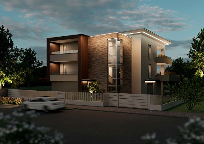 Appartamento con 5 locali in vendita in Via Morbidina, Carpi