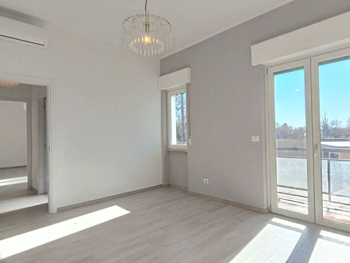 Appartamento trilocale in vendita in Via Marco d'Agrate, Milano