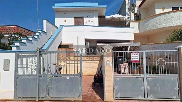 Casa con 5 locali in vendita in Torchiarolo