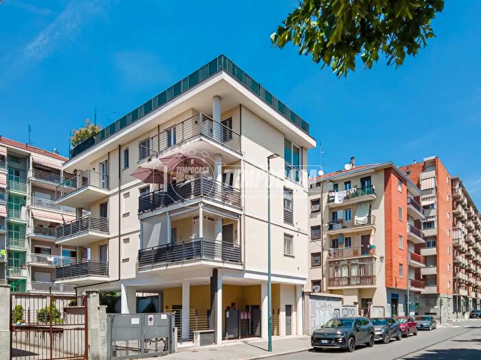 Appartamento quadrilocale in vendita in Via Rubino, Torino