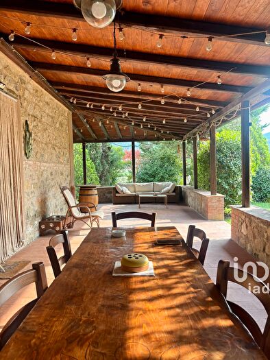 Casa con 9 locali in vendita in Podere Strada Vicinale, Volterra