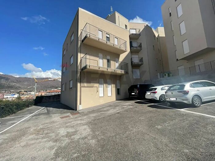 Appartamento bilocale in vendita in Piazza della Lauretana, LAquila