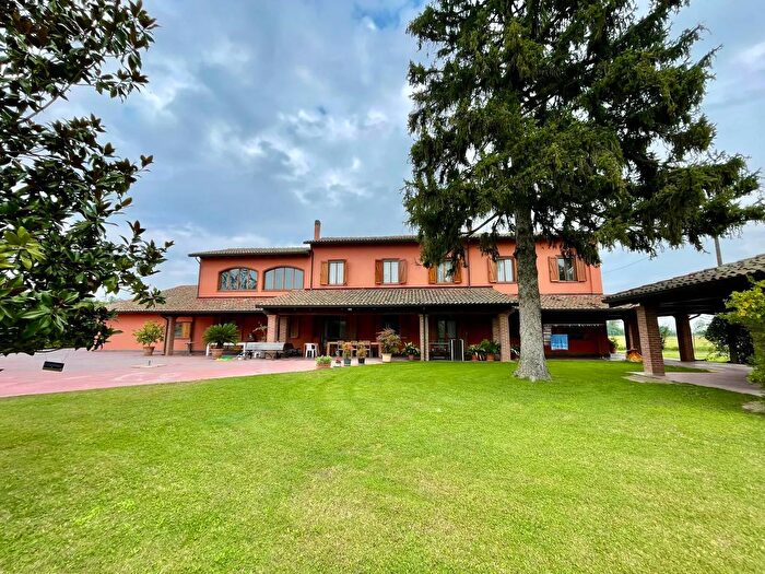 Casa con 8 locali in vendita in Via Cesare Battisti, Borgoratto Alessandrino